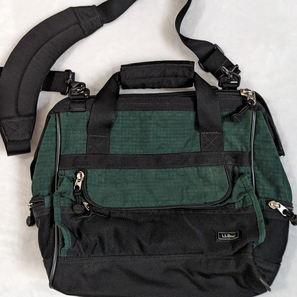 L.L Bean Green & Black Hinged Outdoor Travel Multi Purpose Bag With Strap